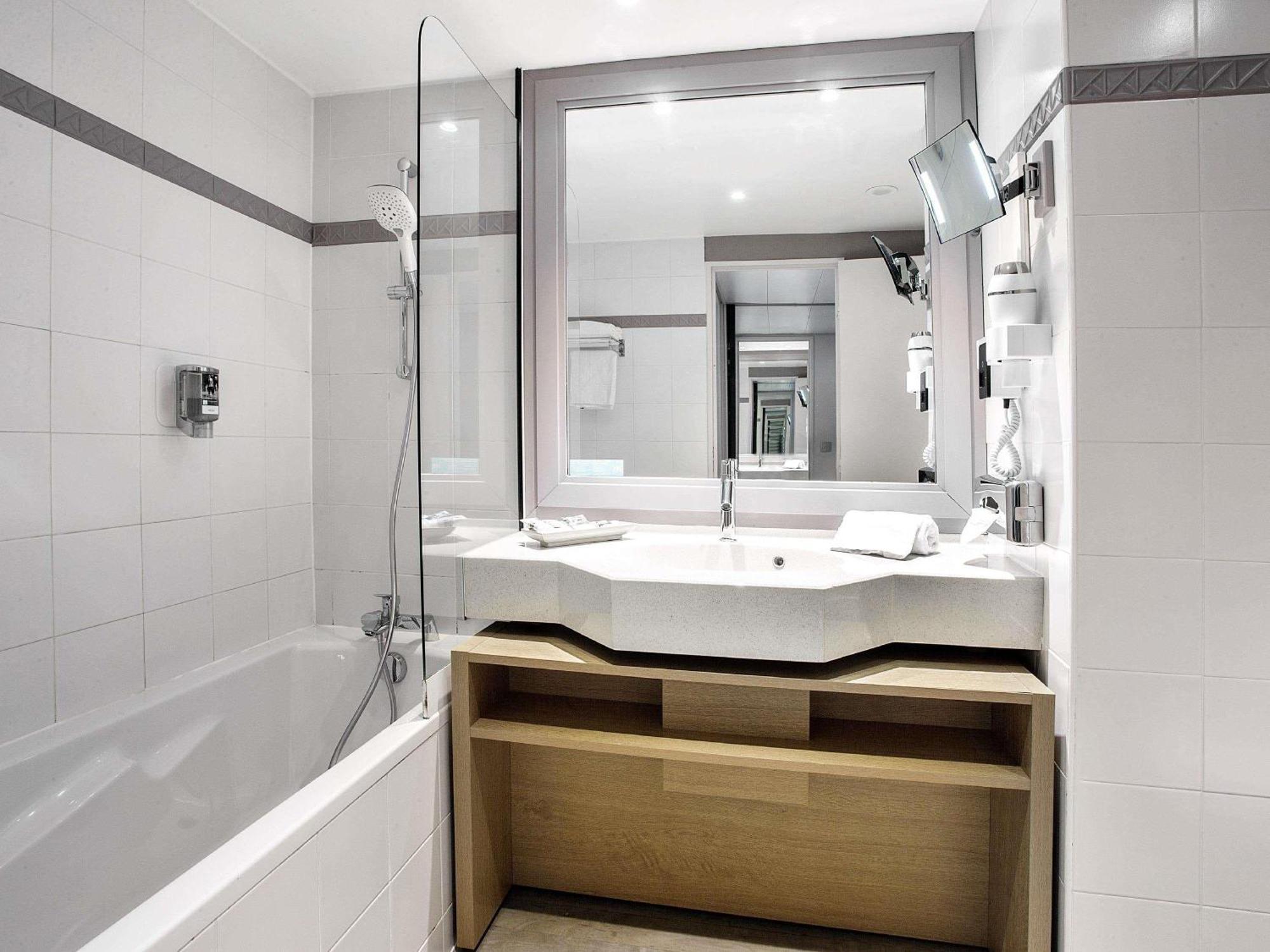 Hotel Mercure Toulouse Aeroport Golf De Seilh