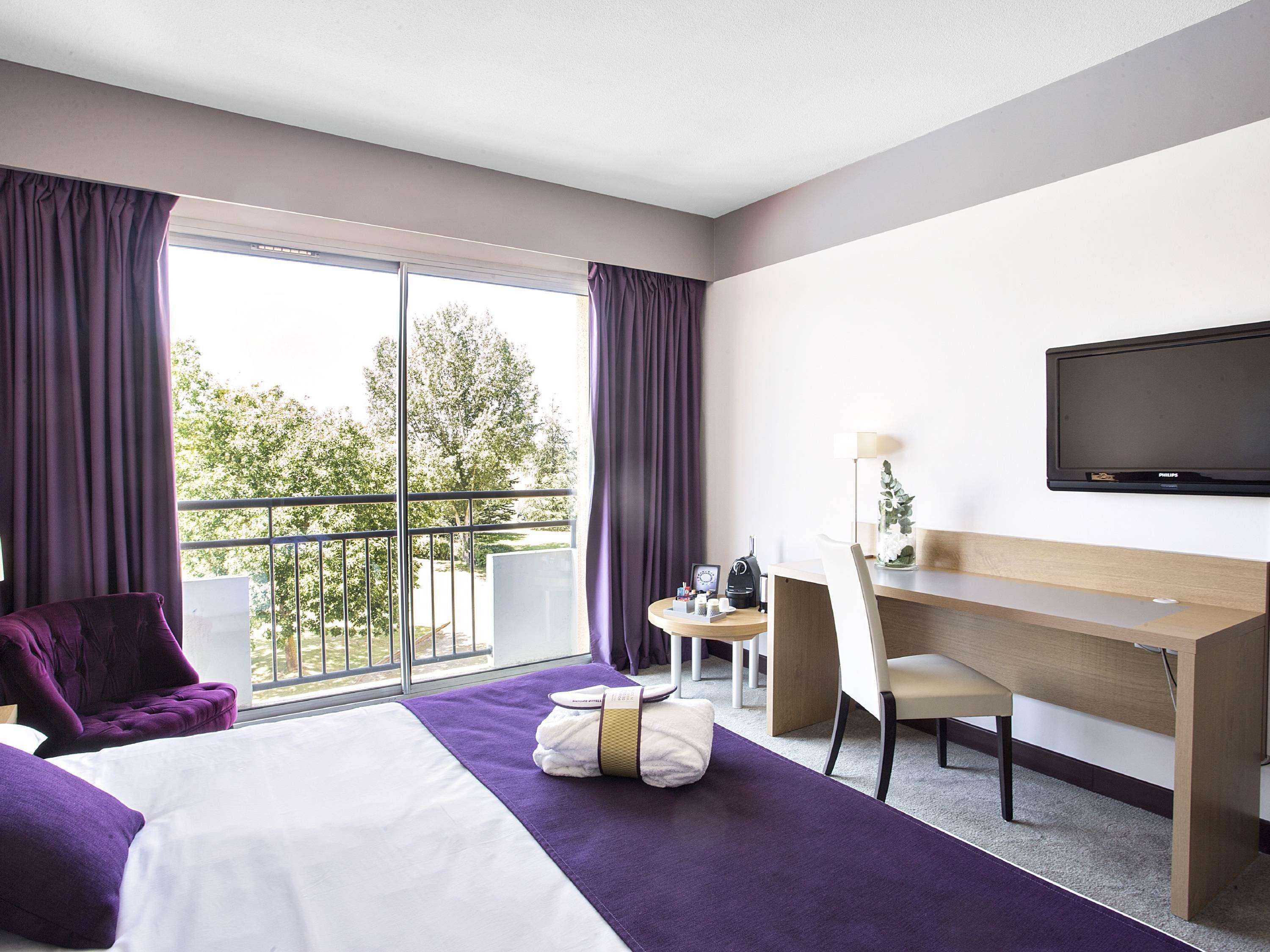 Hotel Mercure Toulouse Aeroport Golf De 4*