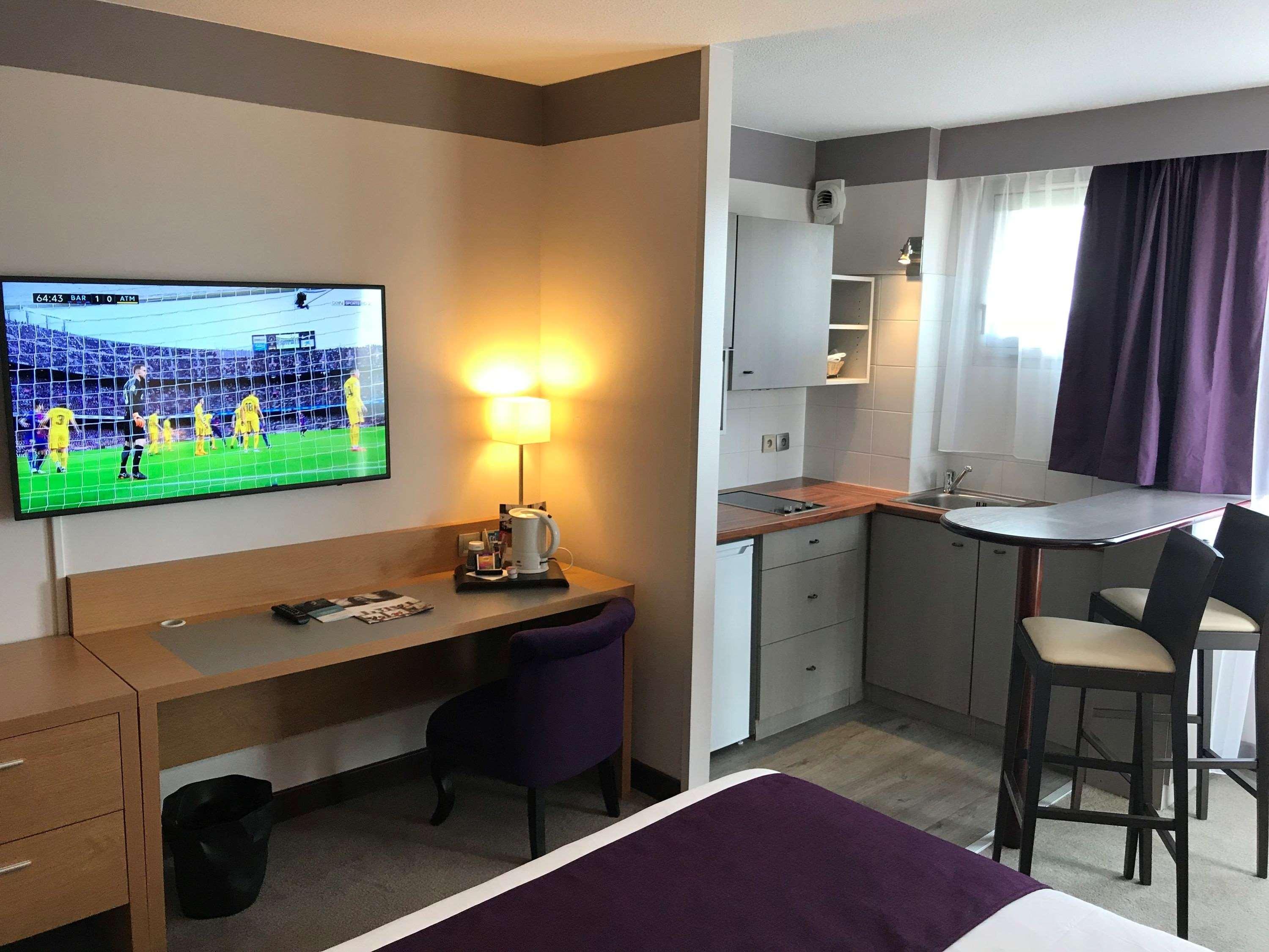 Mercure Toulouse Aeroport Golf De Hotel 4*