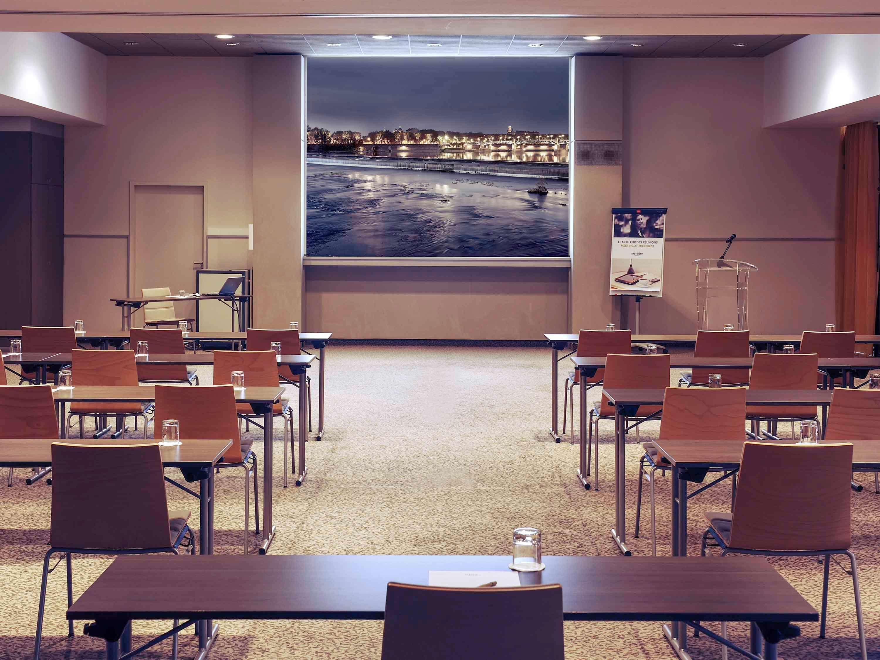 Mercure Toulouse Aeroport Golf De Hotel