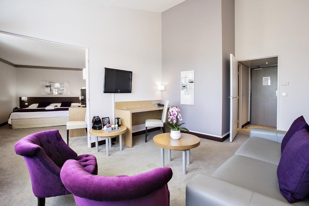 Hotel Mercure Toulouse Aeroport Golf De 4*